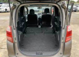 Toyota Ractis 2006 full