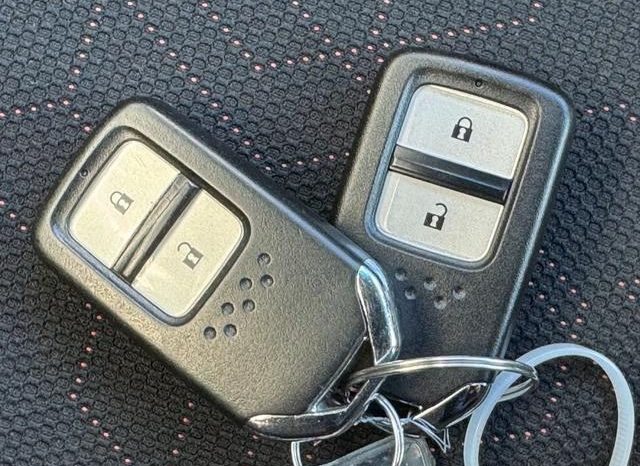 Honda Fit Hybrid  S Package 2016 full