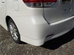 Toyota Wish 1.8S 2011 full