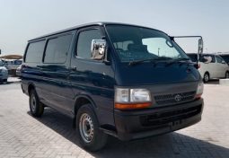 Toyota Hiace Van 1RZ 2003 full