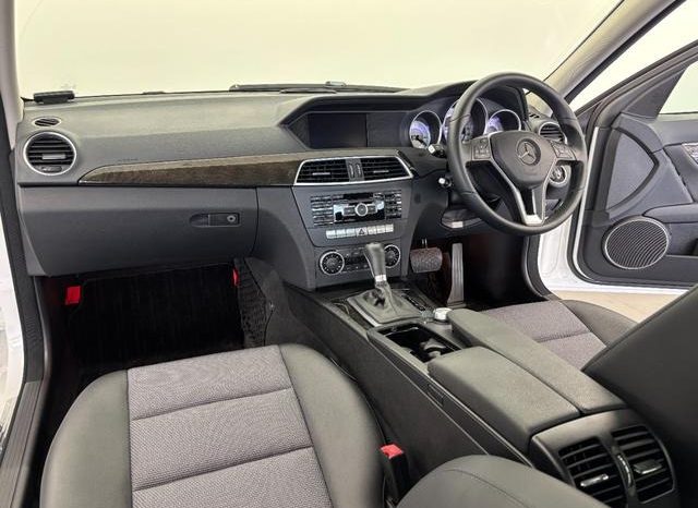 MERCEDES BENZ C-CLASS C180 Avantgrade 2013 full