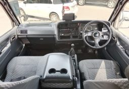 Toyota Hiace Van 1RZ 2003 full