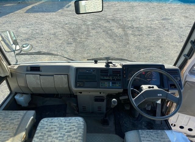 Mitsubishi Fuso Rosa Bus full