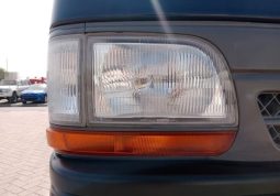 Toyota Hiace Van 1RZ 2003 full