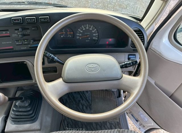 Toyota Coaster 1999 full