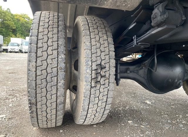 Mitsubishi Fuso Fighter Flat Body 4 Tonner 6D16 1995 full