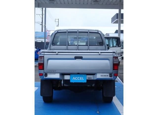 Toyota Hilux Delux 2004 full