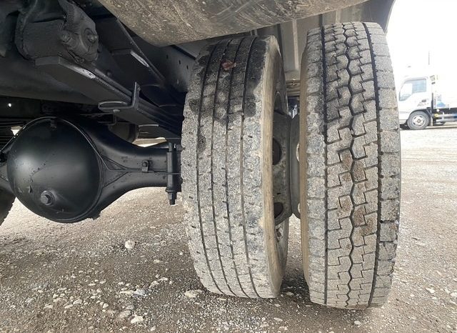 Mitsubishi Fuso Fighter Flat Body 4 Tonner 6D16 1995 full