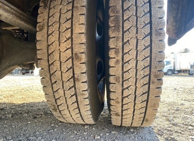 Mitsubishi Fuso Rosa Bus full