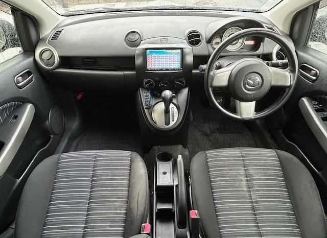 Mazda Demio 13C Smart Edition full