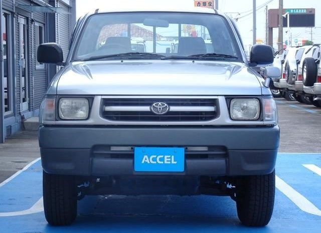 Toyota Hilux Delux 2004 full