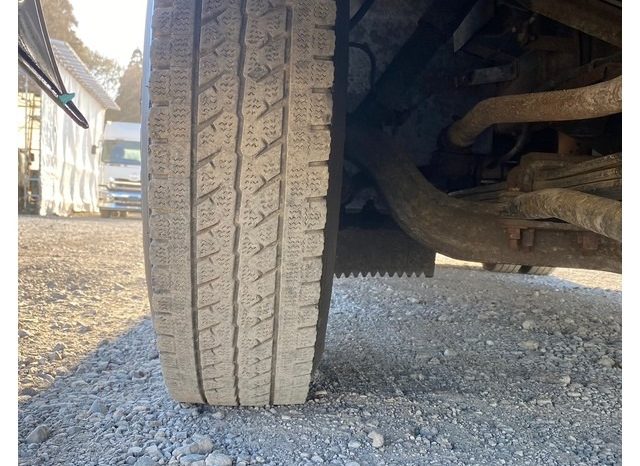 Mitsubishi Fuso Rosa Bus full