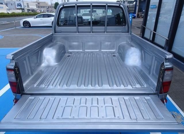 Toyota Hilux Delux 2004 full