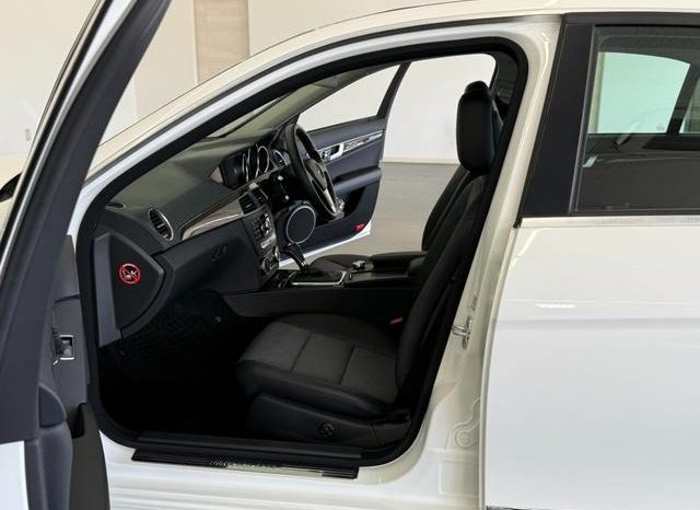 MERCEDES BENZ C-CLASS C180 AVANTGARDE 2013 full