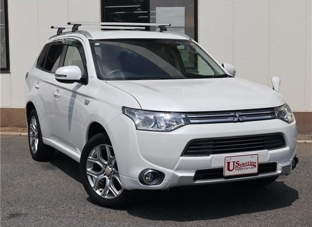 Mitsubishi Outlander PHEV G Safety Package 2015 full