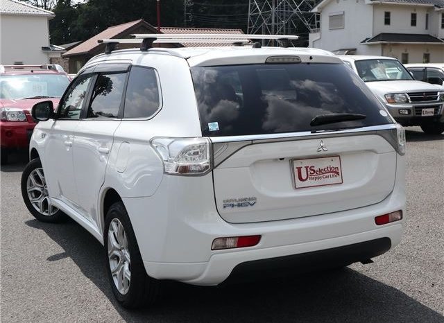 Mitsubishi Outlander PHEV G Safety Package 2015 full