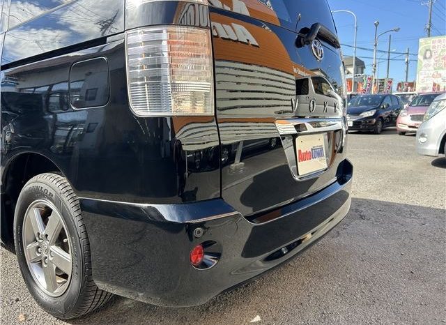 Toyota Voxy Z Kira 2007 full