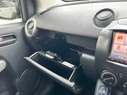 Mazda Demio 13C Smart Edition full