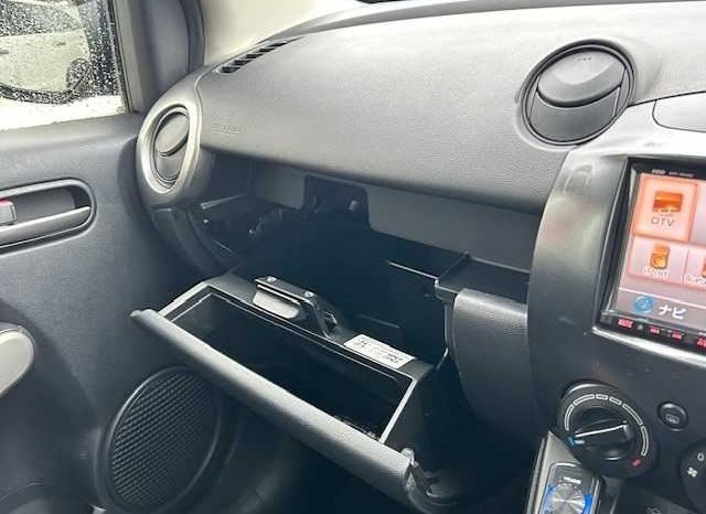 Mazda Demio 13C Smart Edition full