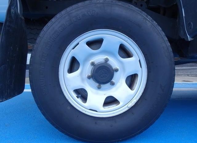 Toyota Hilux Delux 2004 full