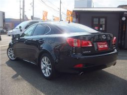 Lexus IS IS250 Version L full