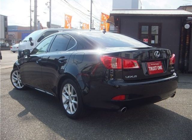 Lexus IS IS250 Version L full