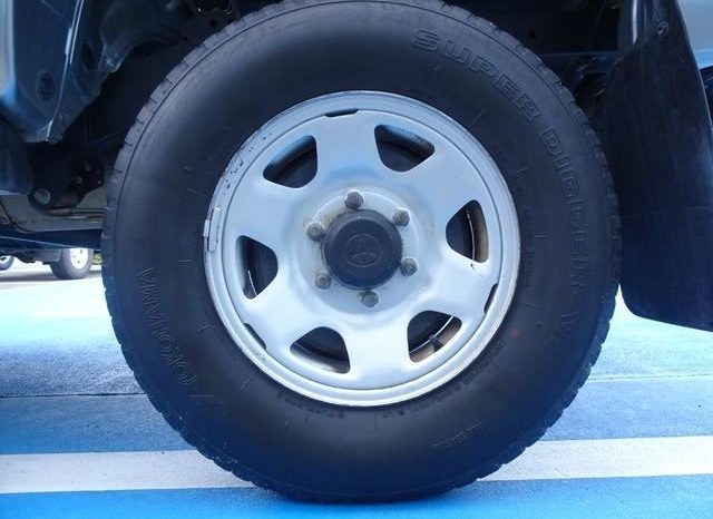 Toyota Hilux Delux 2004 full