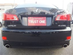 Lexus IS IS250 Version L full