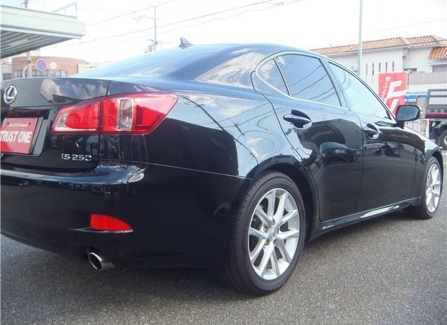 Lexus IS IS250 Version L full