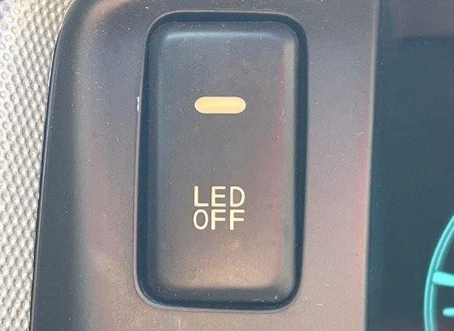 Toyota Hiace Van Super GL 2011 full