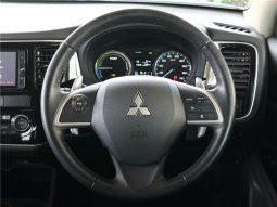 Mitsubishi Outlander PHEV G Safety Package 2015 full