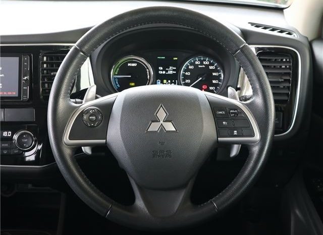 Mitsubishi Outlander PHEV G Safety Package 2015 full