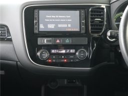 Mitsubishi Outlander PHEV G Safety Package 2015 full