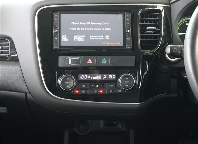 Mitsubishi Outlander PHEV G Safety Package 2015 full