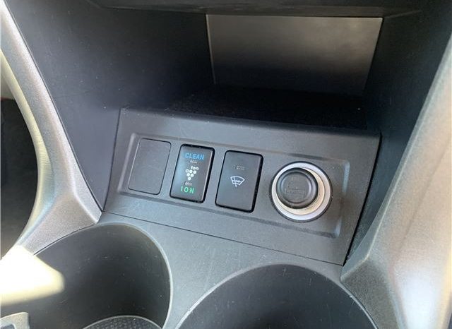 Toyota RAV4 Style 2012 full