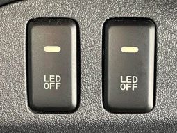 Toyota Hiace Van Super GL 2011 full