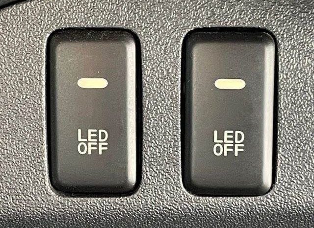 Toyota Hiace Van Super GL 2011 full