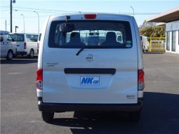 Nissan NV200 Vanette Van DX 2016 full