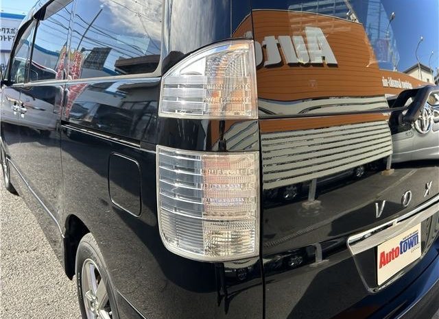 Toyota Voxy Z Kira 2007 full