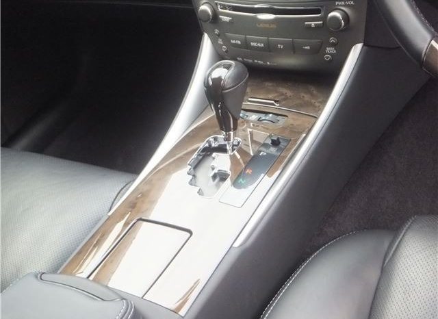 Lexus IS IS250 Version L full