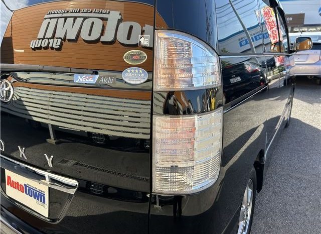 Toyota Voxy Z Kira 2007 full