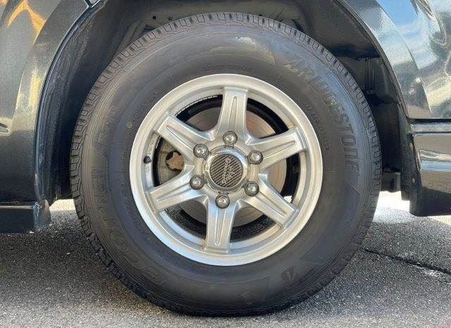 Toyota Hiace Van Super GL 2011 full