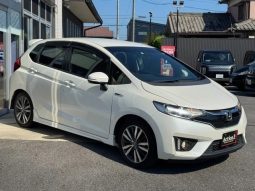 Honda Fit Hybrid  S Package 2016 full