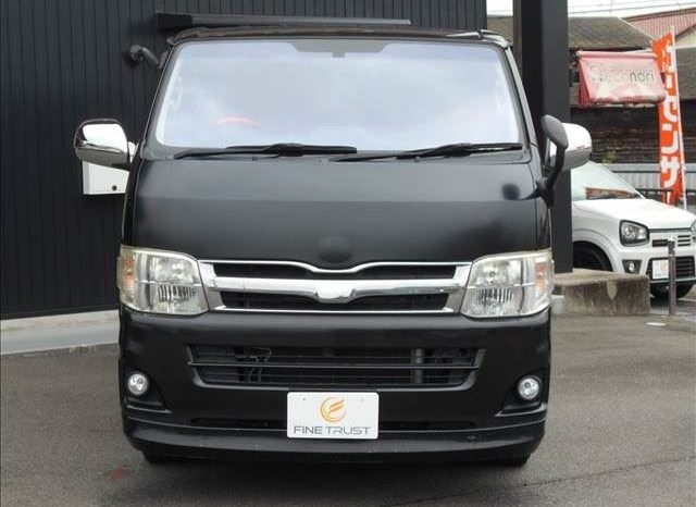 Toyota Hiace Van Super GL 2011 full
