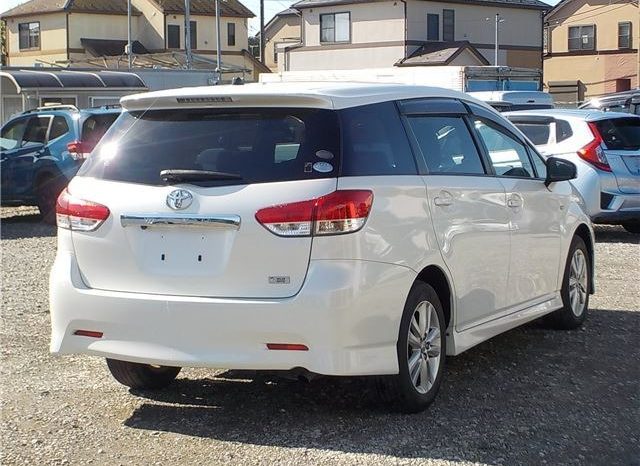 Toyota Wish 1.8S 2011 full
