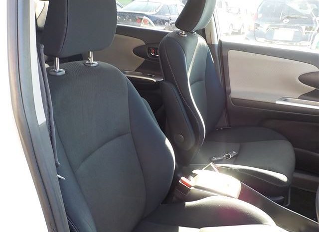 Toyota Wish 1.8S 2011 full