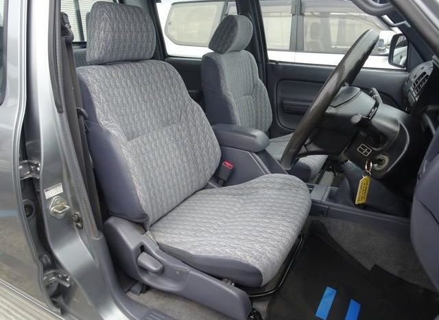 Toyota Hilux Delux 2004 full