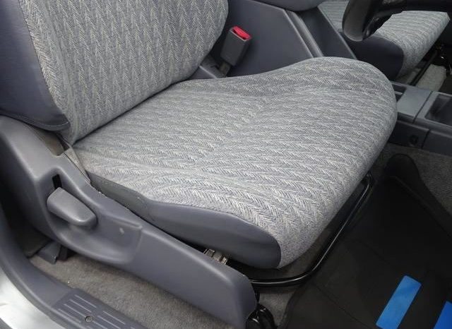 Toyota Hilux Delux 2004 full