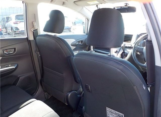 Toyota Wish 1.8S 2011 full