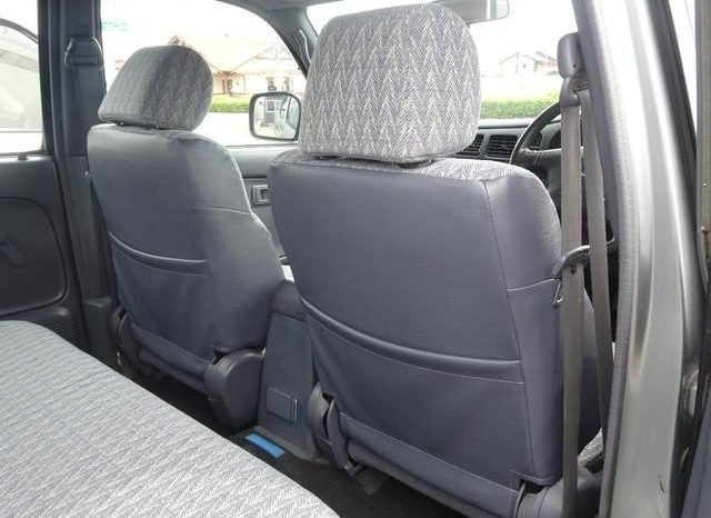 Toyota Hilux Delux 2004 full